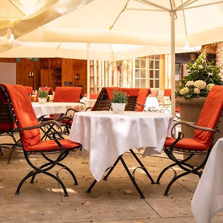 Hotel Goldene Sonne Landshut Buitenkant foto