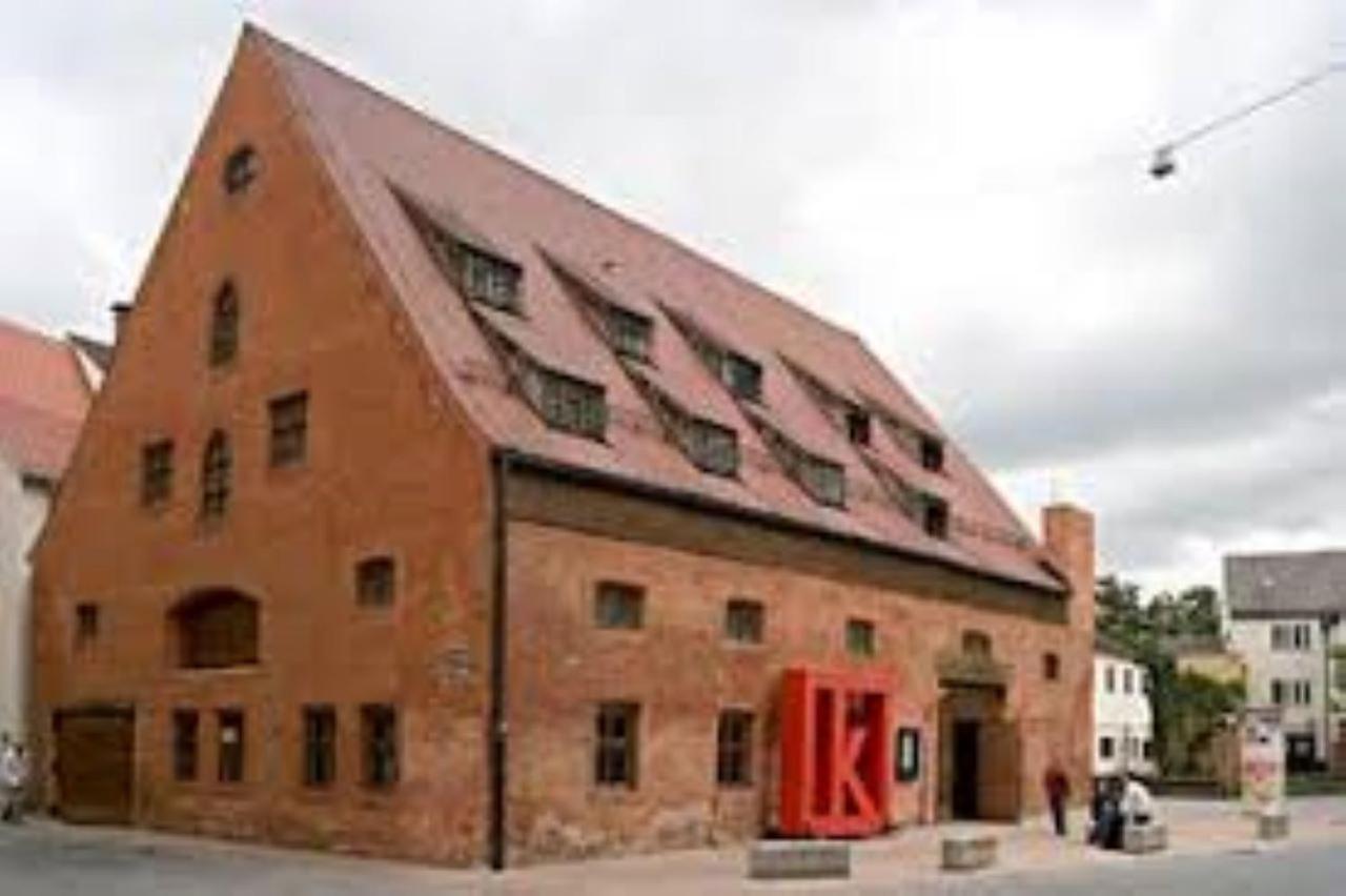 Hotel Goldene Sonne Landshut Buitenkant foto