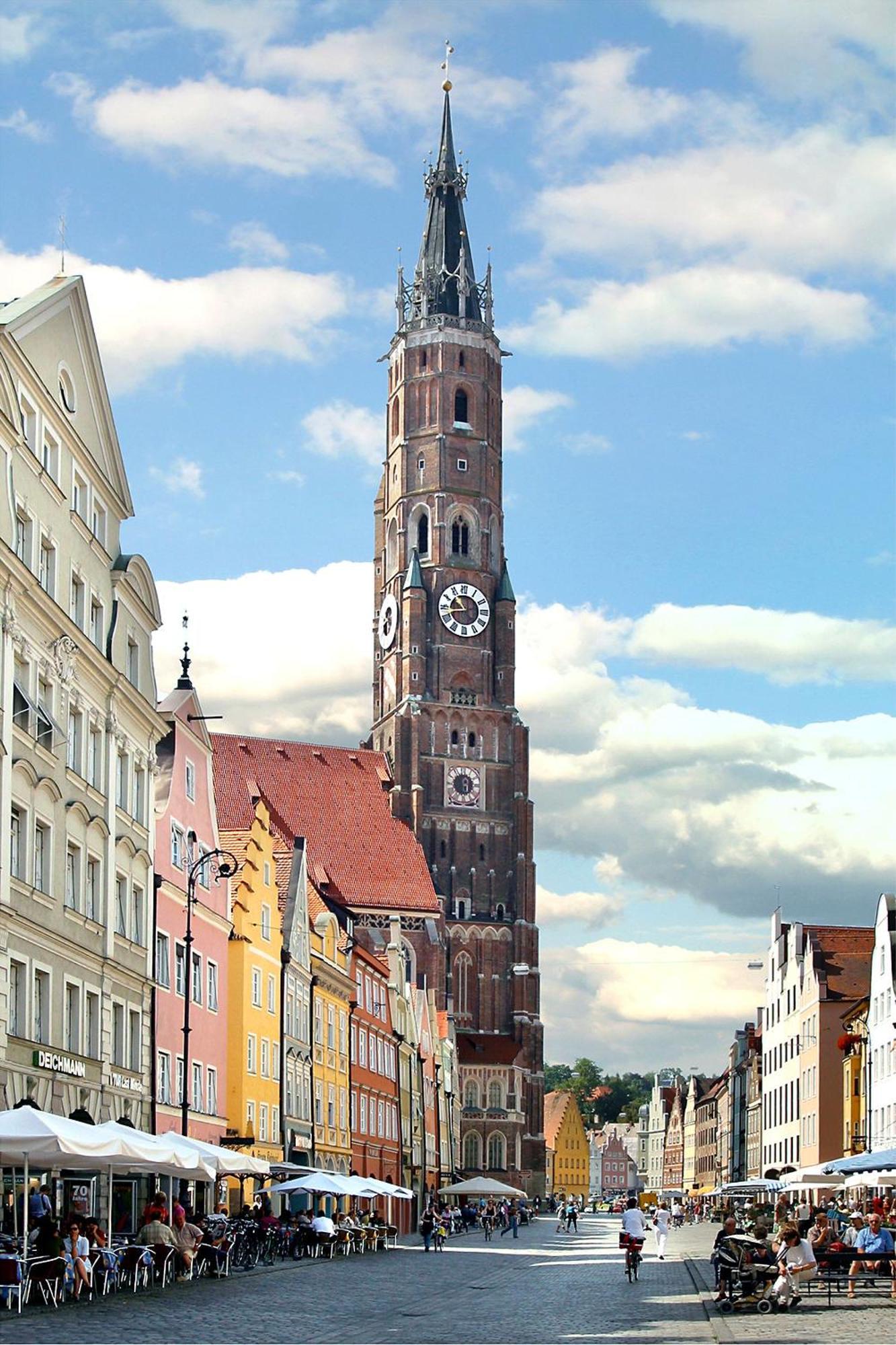 Hotel Goldene Sonne Landshut Buitenkant foto